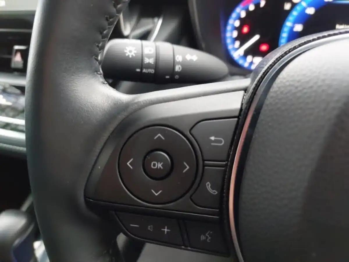2021-suzuki-swace-18-sz5-big-15