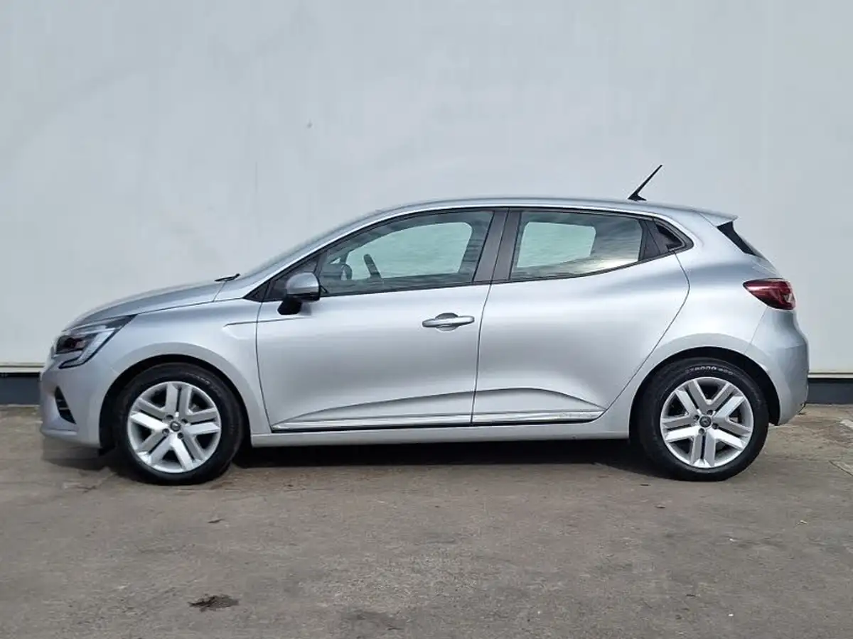2021-renault-clio-10-sce-play-75bhp-big-3