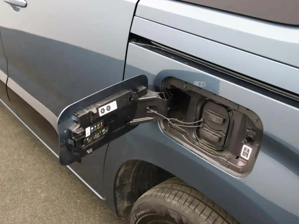 2024-vauxhall-combo-life-e-ultimate-big-54