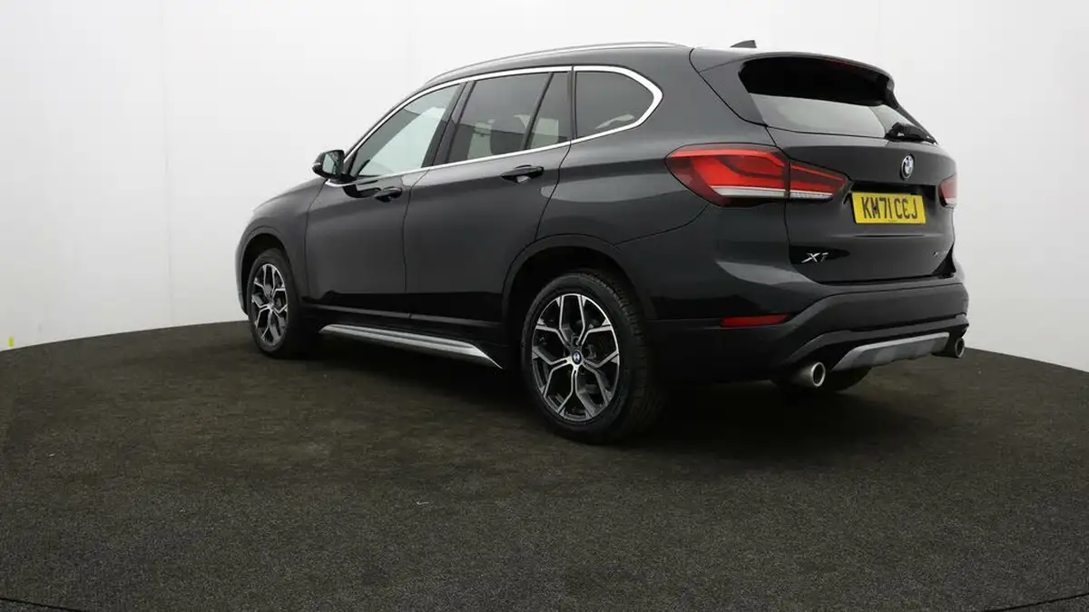 2021-bmw-x1-20-xdrive20i-xline-big-70