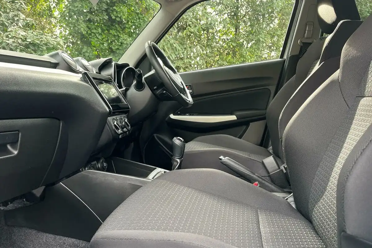 2020-suzuki-swift-12-dualjet-sz-t-90ps-1242cc-big-2