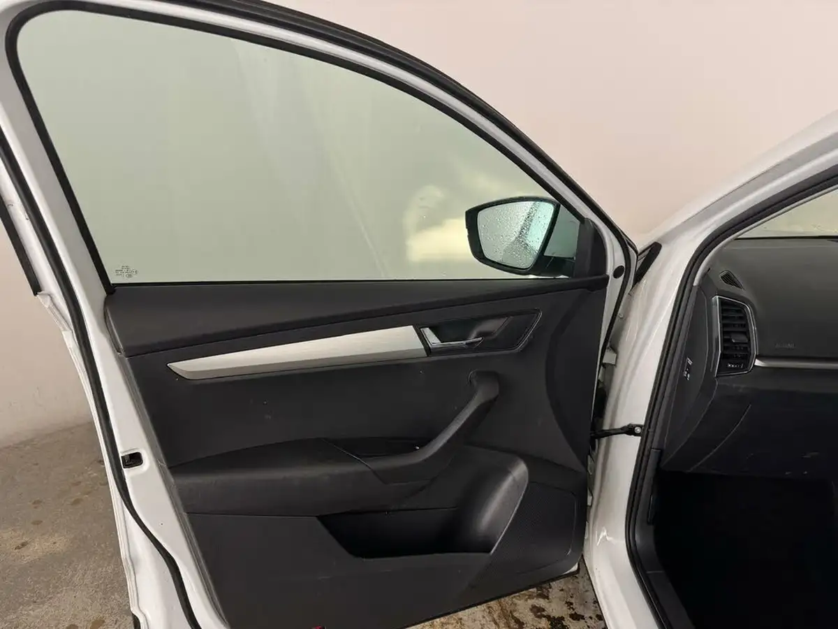 2021-skoda-karoq-15-tsi-se-technology-dsg-big-8