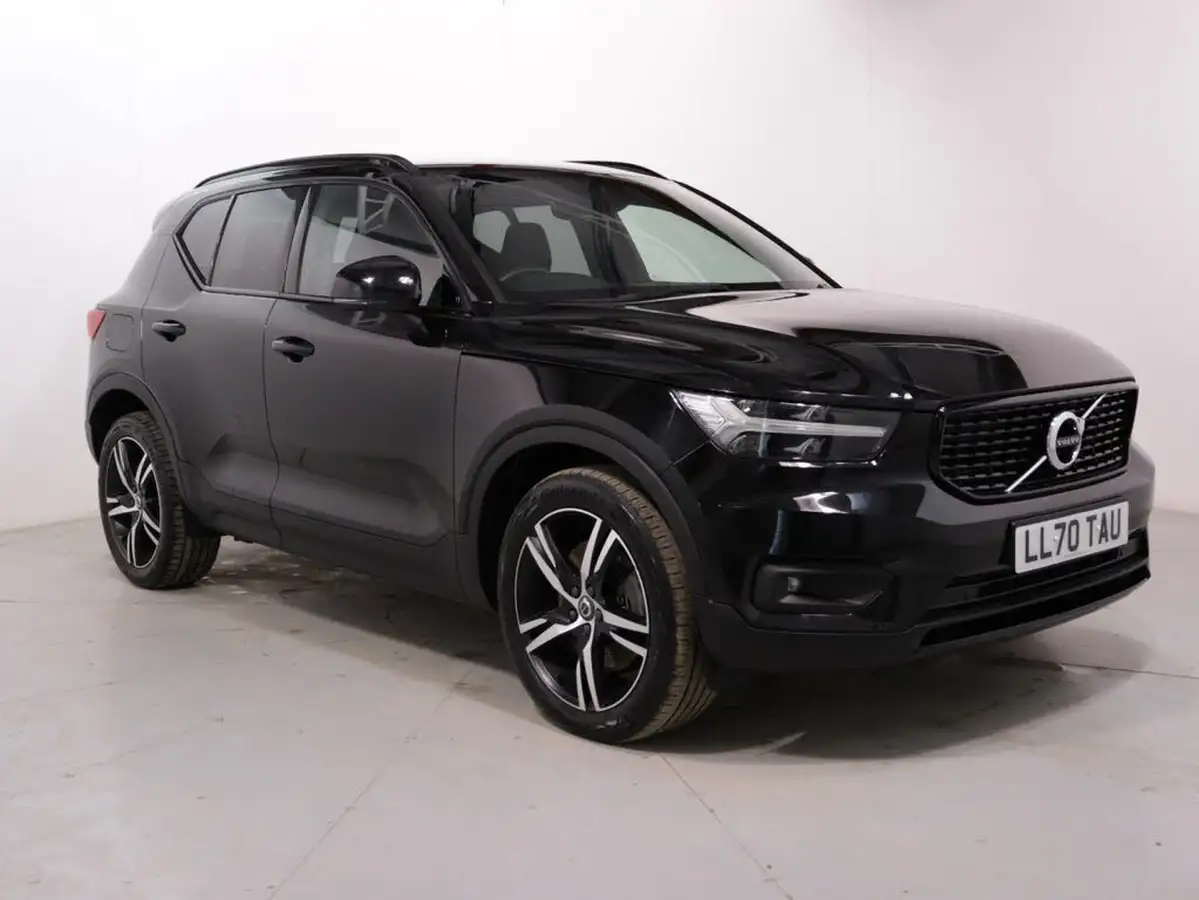 2021-volvo-xc40-15-t4-r-design-211bhp-big-0