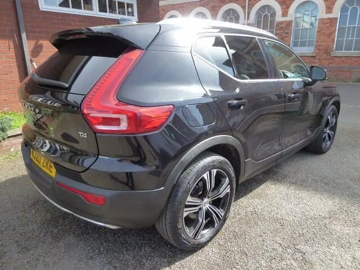2020-volvo-xc40-20-t4-inscription-pro-big-1