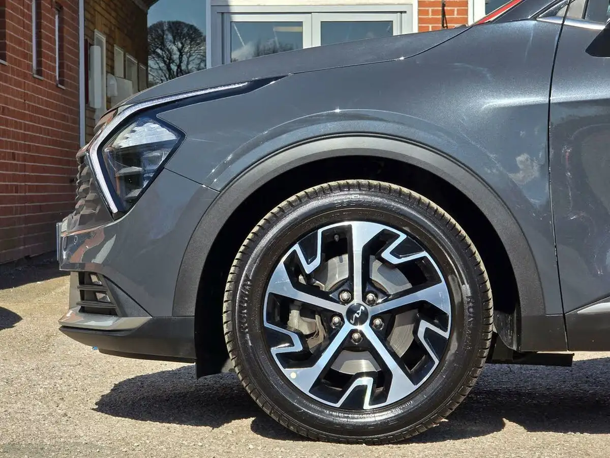 2022-kia-sportage-16-t-gdi-launch-edition-big-21