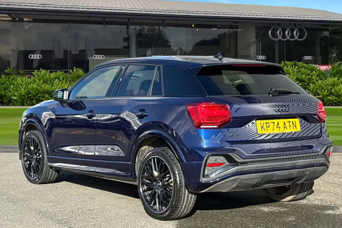 2024-audi-q2-15-35-tfsi-black-edition-s-tronic-big-1