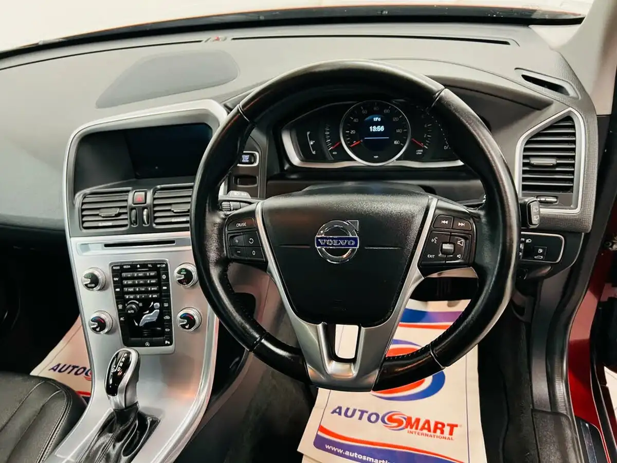 2016-volvo-xc60-20td-d4-se-nav-geartronic-big-30
