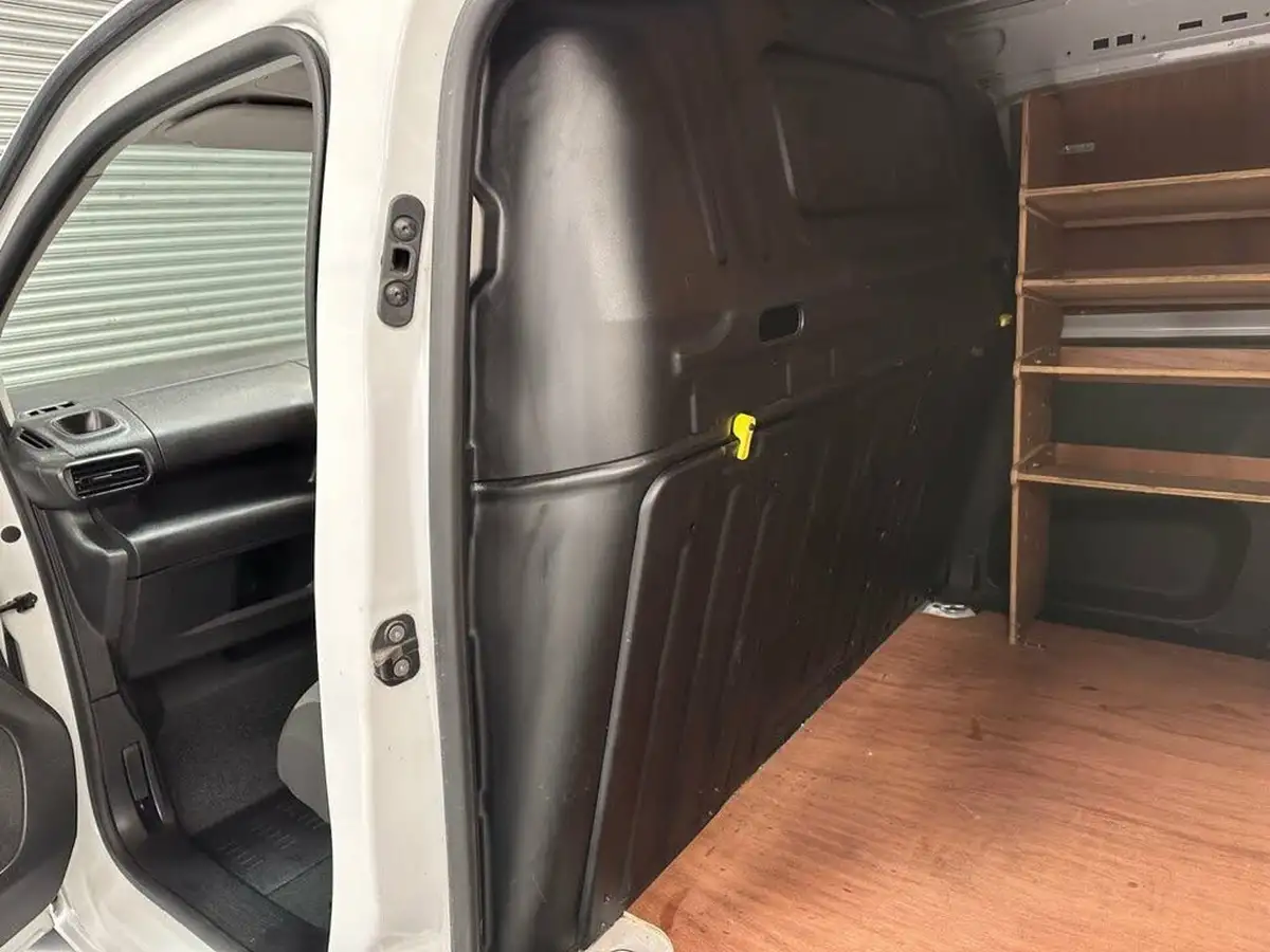 2020-citroen-berlingo-15bluehdi-650-enterprise-ss-big-22