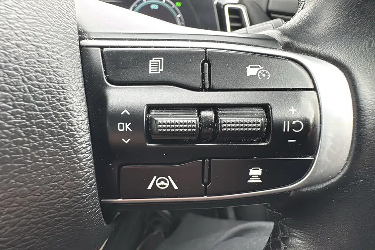 2022-kia-sportage-16-t-gdi-4-226bhp-hev-auto-big-29
