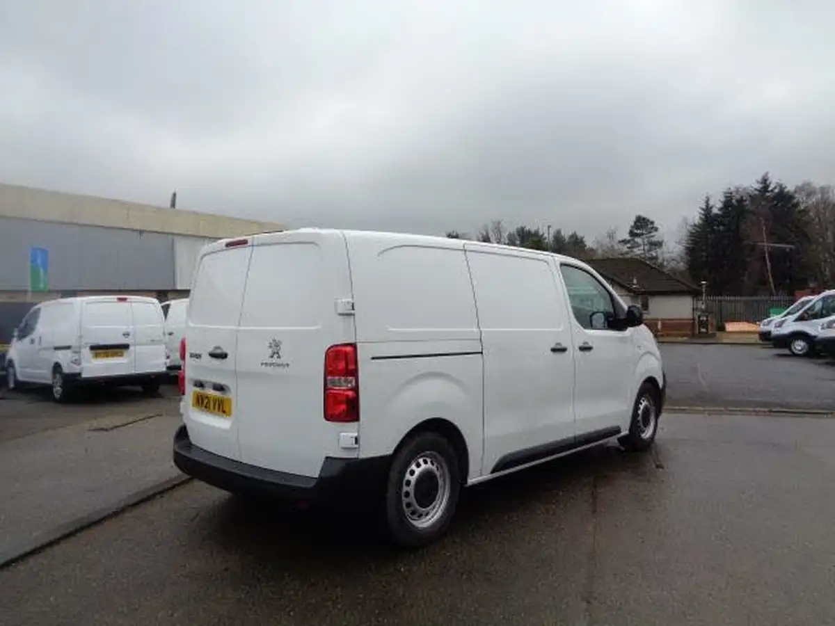 2021-peugeot-expert-15-bluehdi-compact-120bhp-big-2