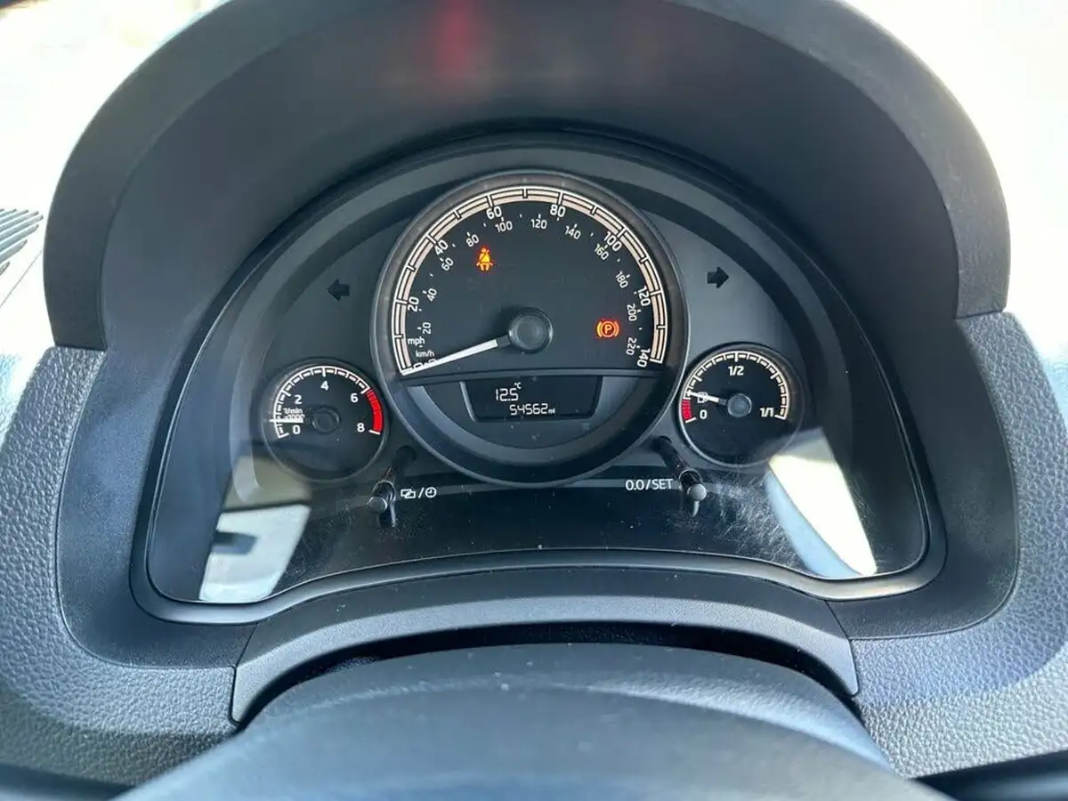 2018-skoda-citigo-10-se-greentech-5d-big-18