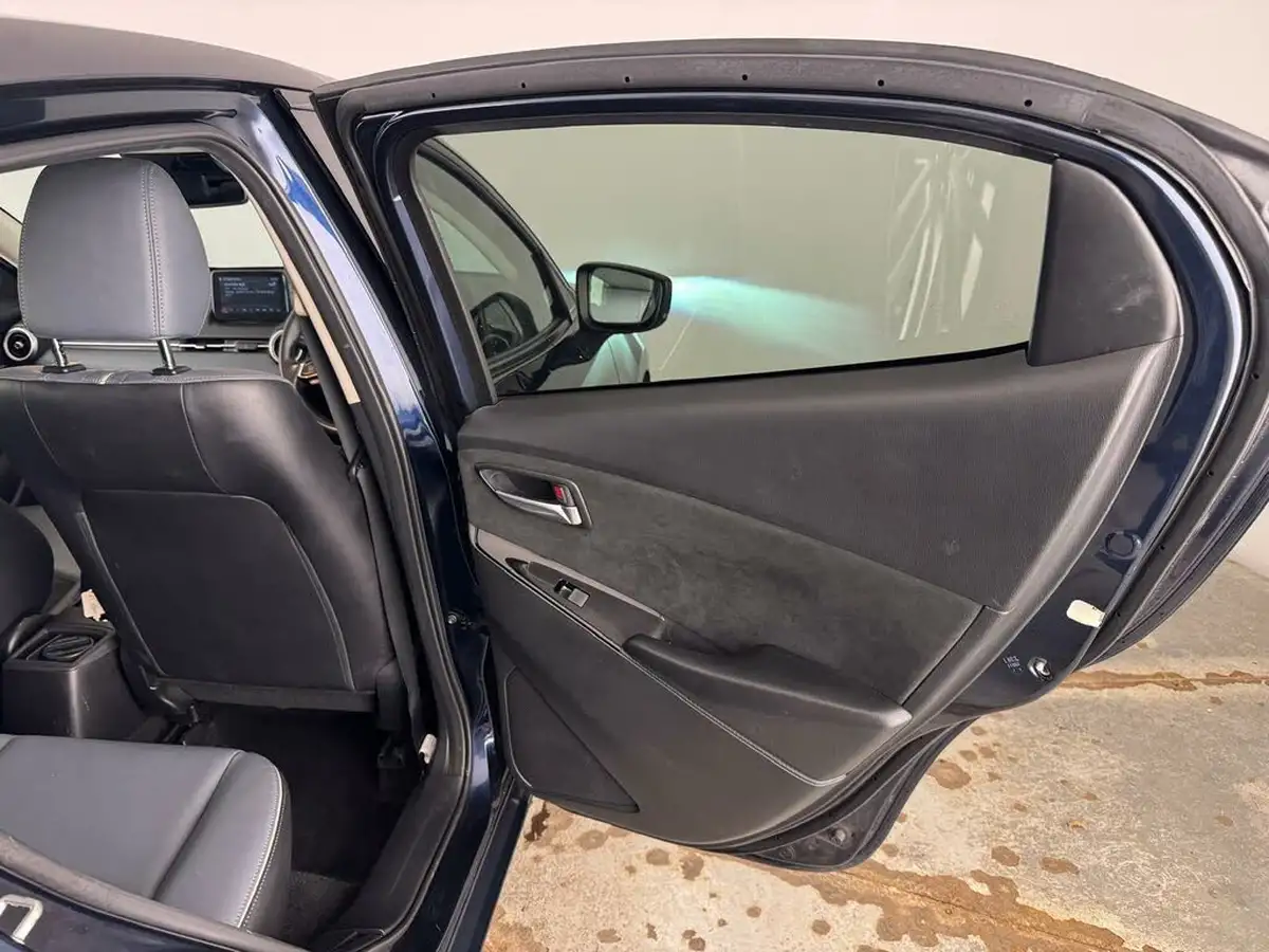 2021-mazda-mazda2-15-skyactiv-g-gt-sport-nav-light-stone-big-14