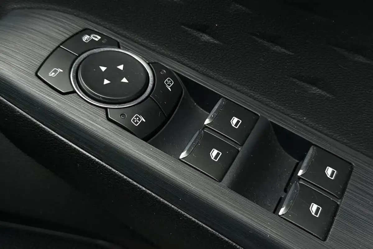 2020-ford-kuga-25t-st-line-x-big-41