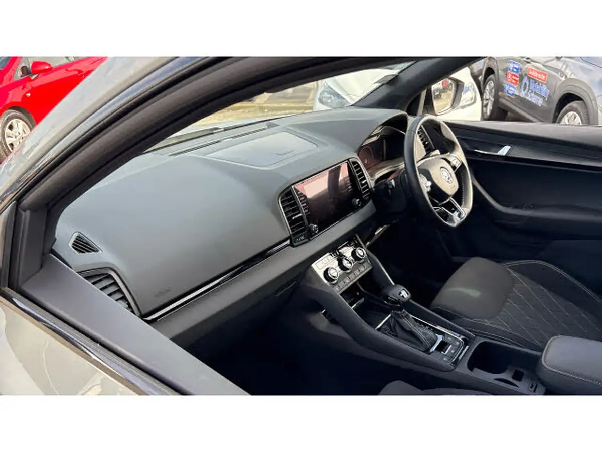2023-skoda-karoq-15-tsi-sportline-dsg-big-1