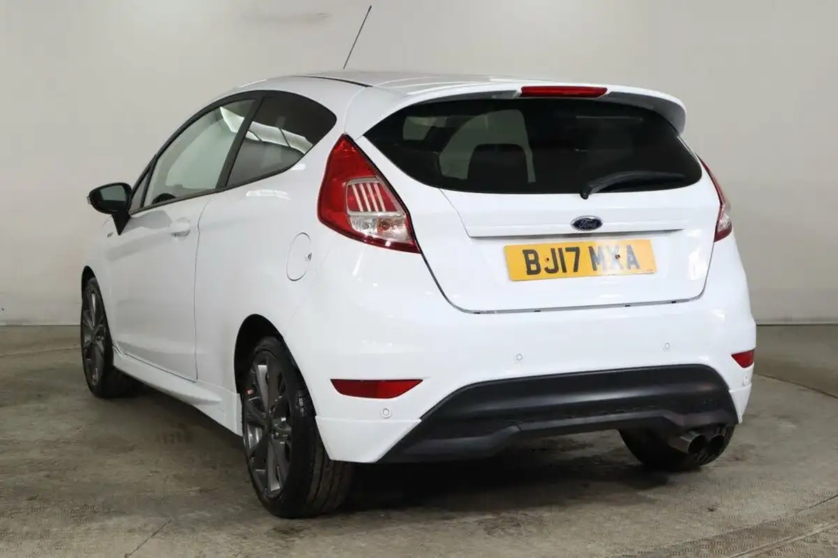 2017-ford-fiesta-10t-st-line-with-nav-125ps-3d-big-5