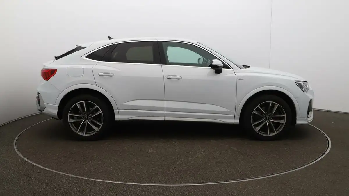 2020-audi-q3-20-45-tfsi-s-line-sportback-big-47