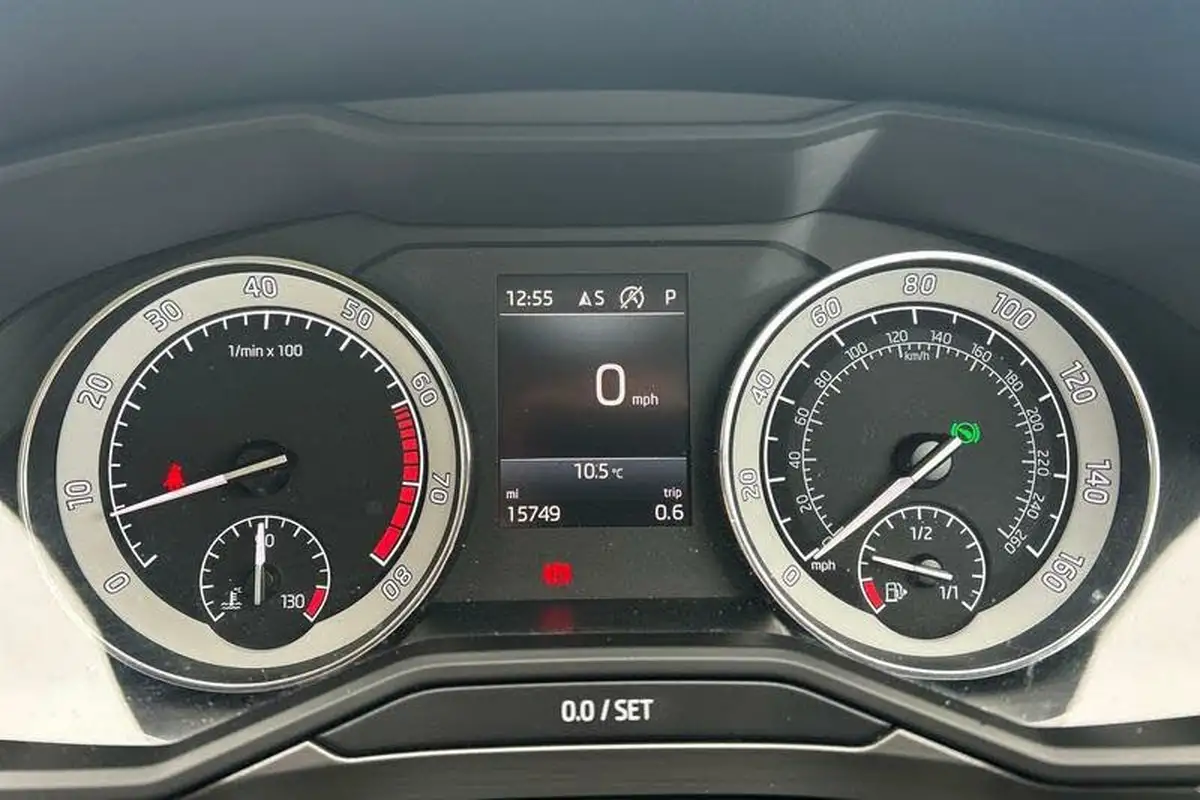 2020-skoda-superb-15-tsi-se-l-hatchback-dsg-big-12