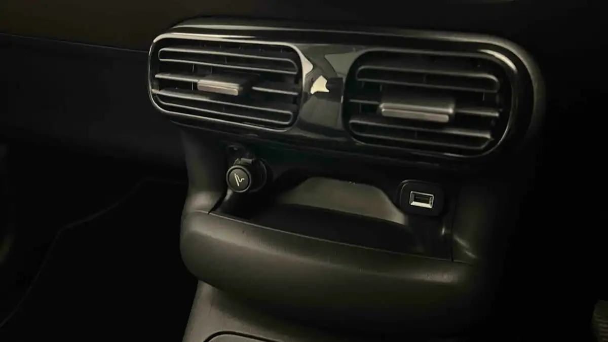 2018-citroen-c4-cactus-12-puretech-flair-110ps-eat6-big-43