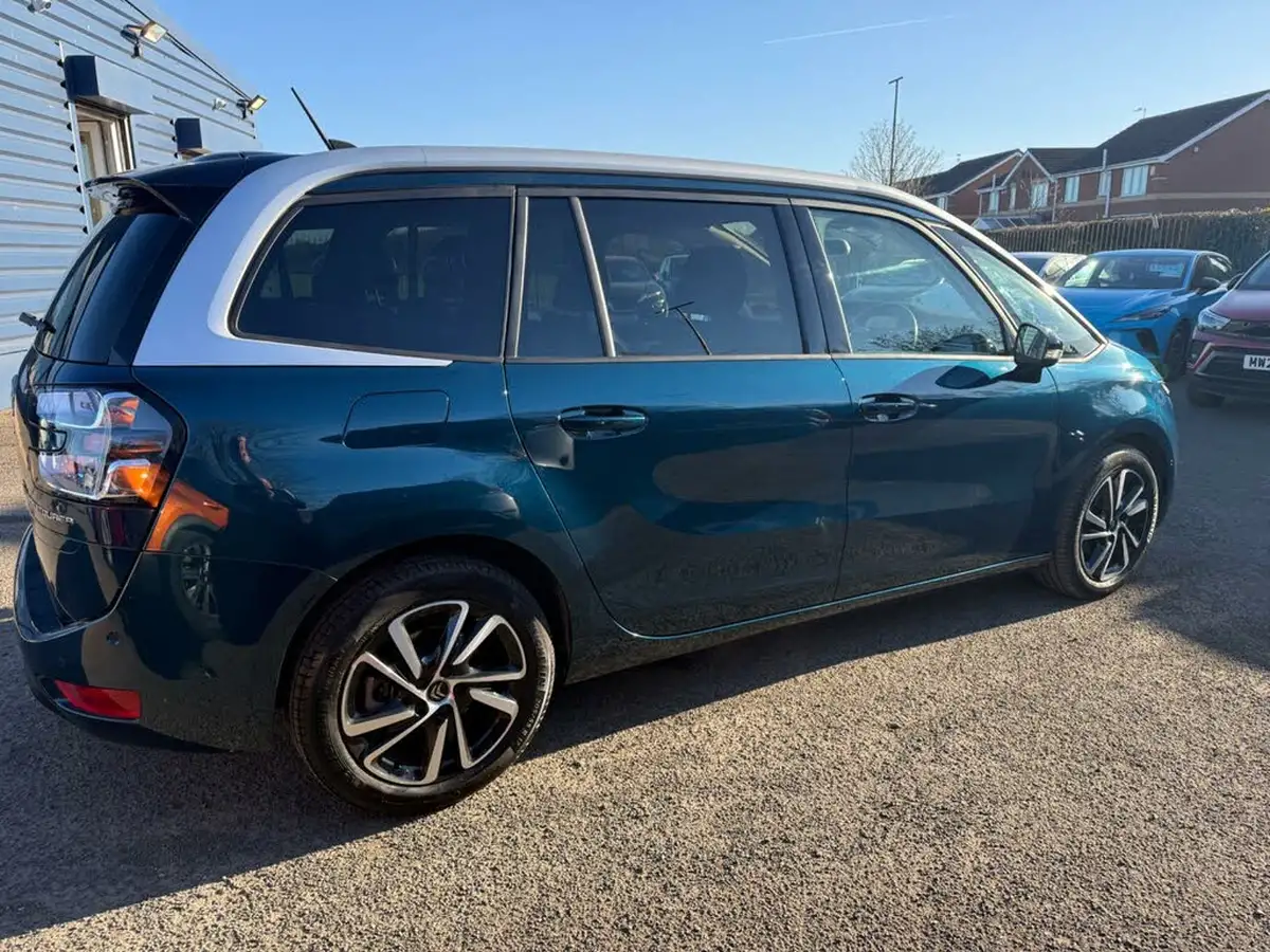 2021-citroen-grand-c4-spacetourer-12-puretech-shine-big-37