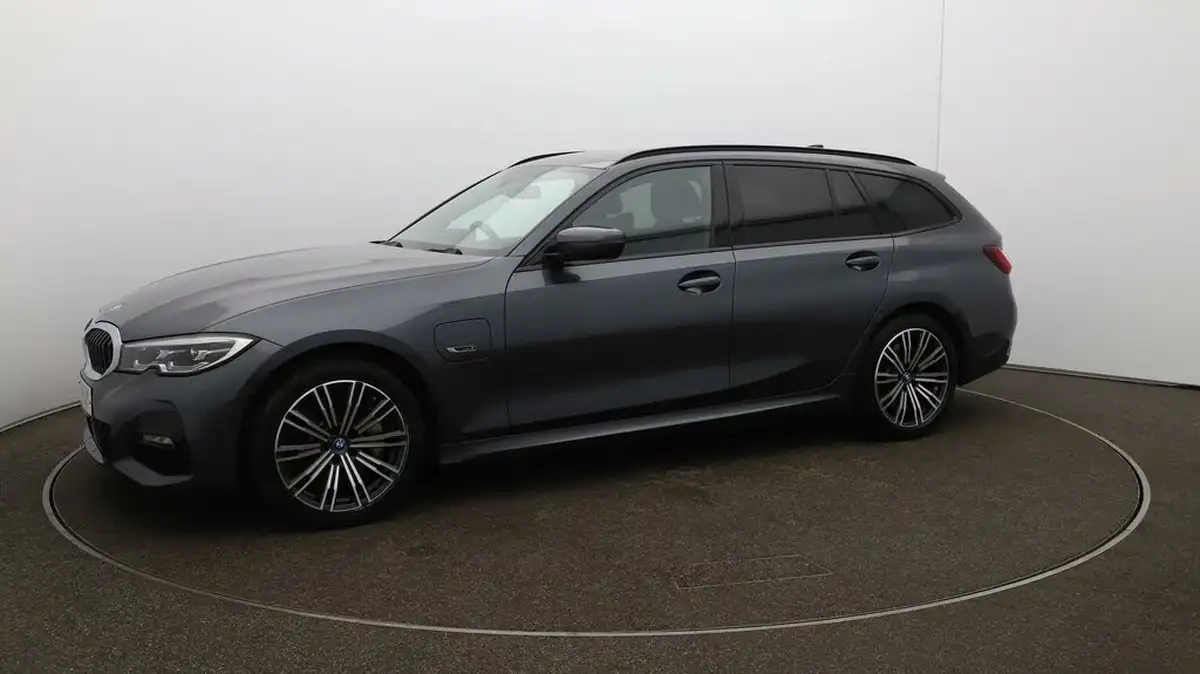 2022-bmw-3-series-20-330e-m-sport-touring-5d-big-64