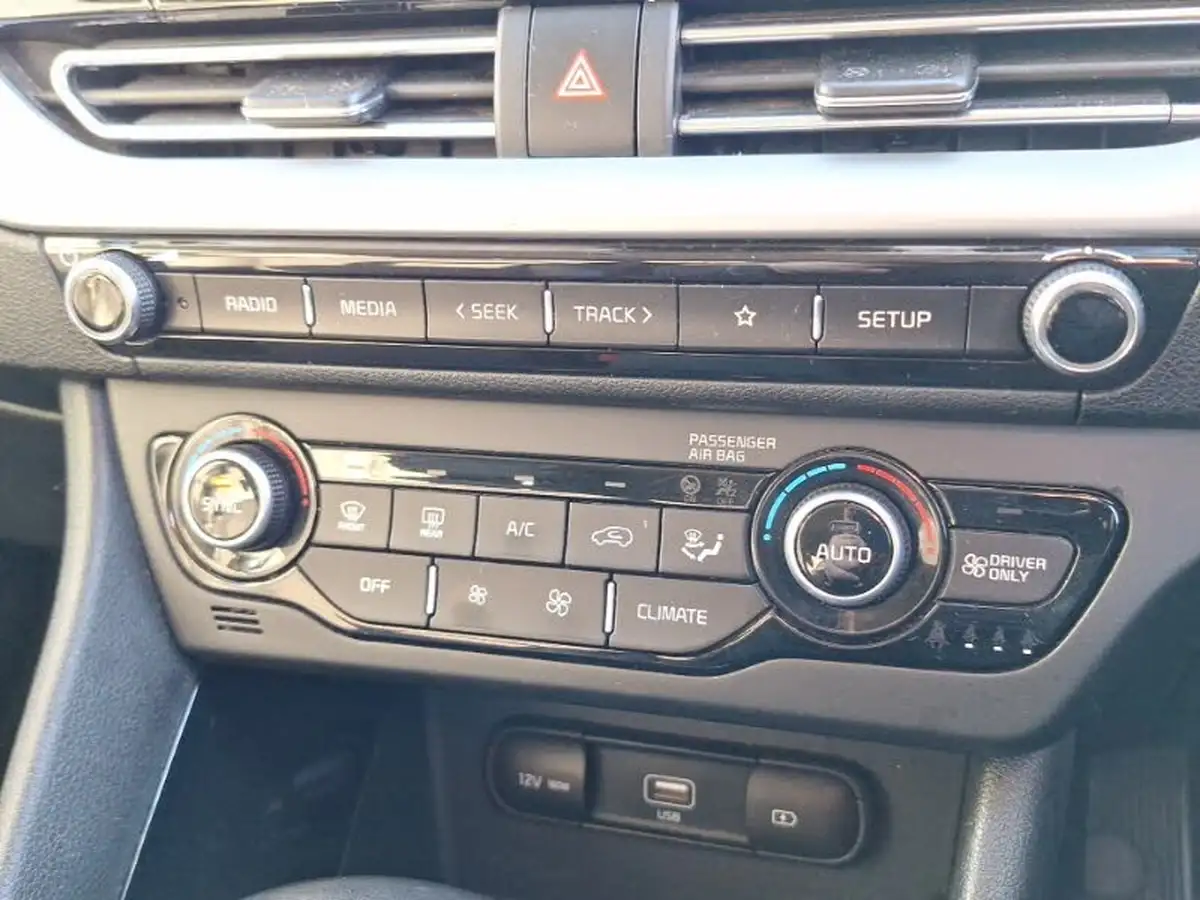 2021-kia-niro-16-gdi-2-big-12