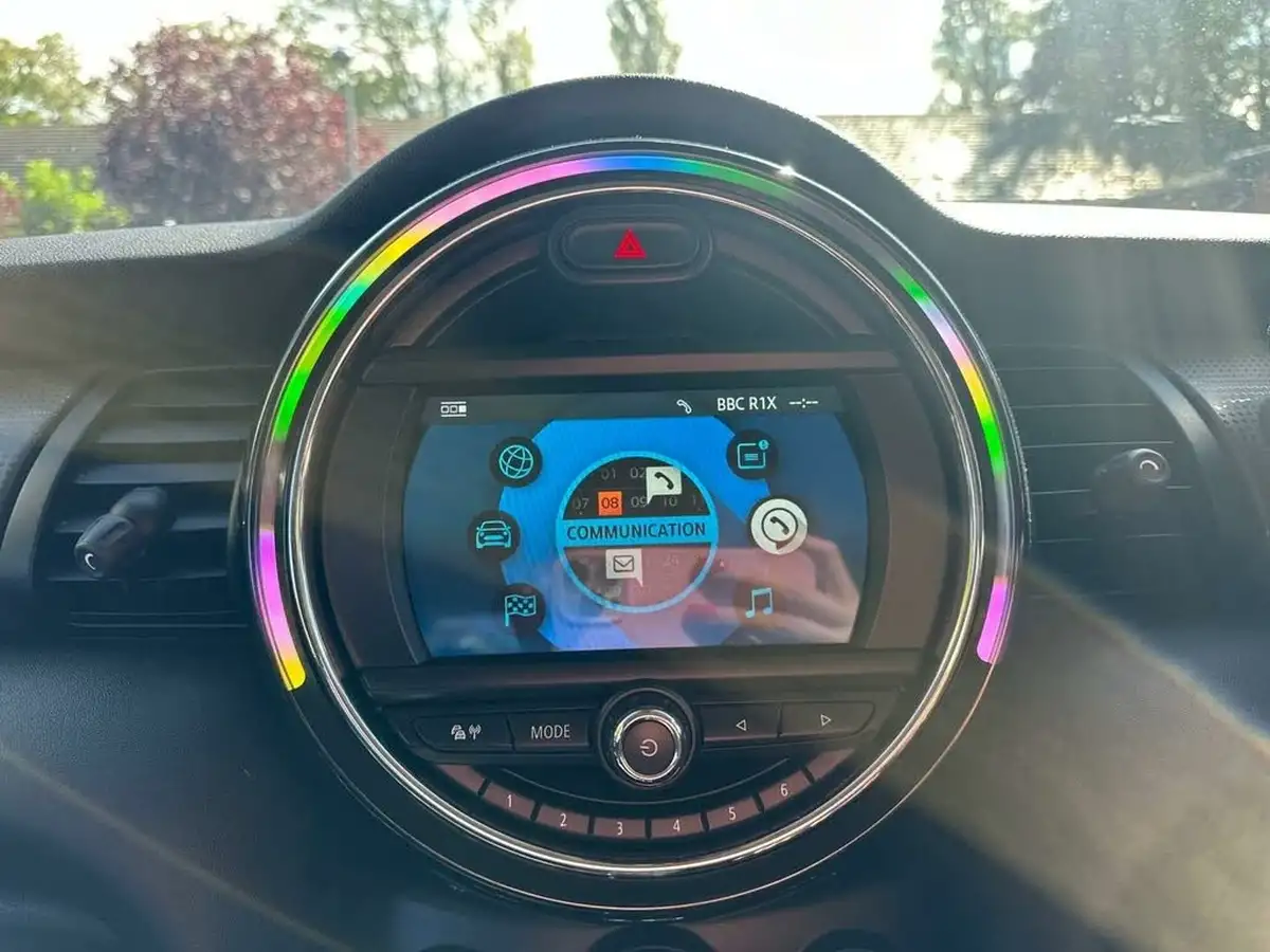 2019-mini-cooper-15-cooper-classic-hatchback-3d-big-17