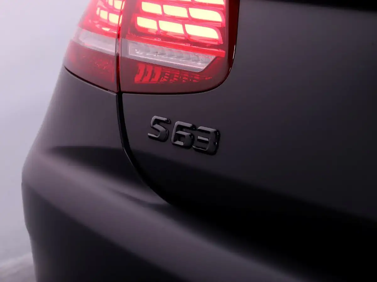 2018-mercedes-benz-s-class-40-s63-amg-coupe-big-12