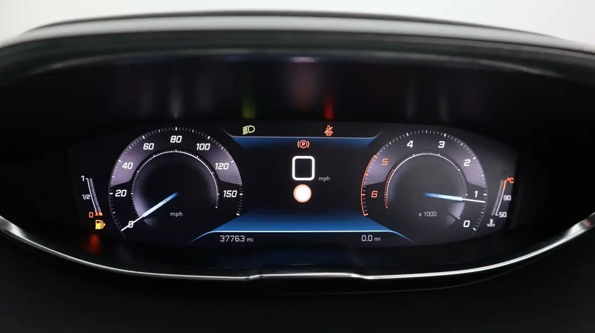 2021-peugeot-5008-suv-15-bluehdi-allure-premium-big-10