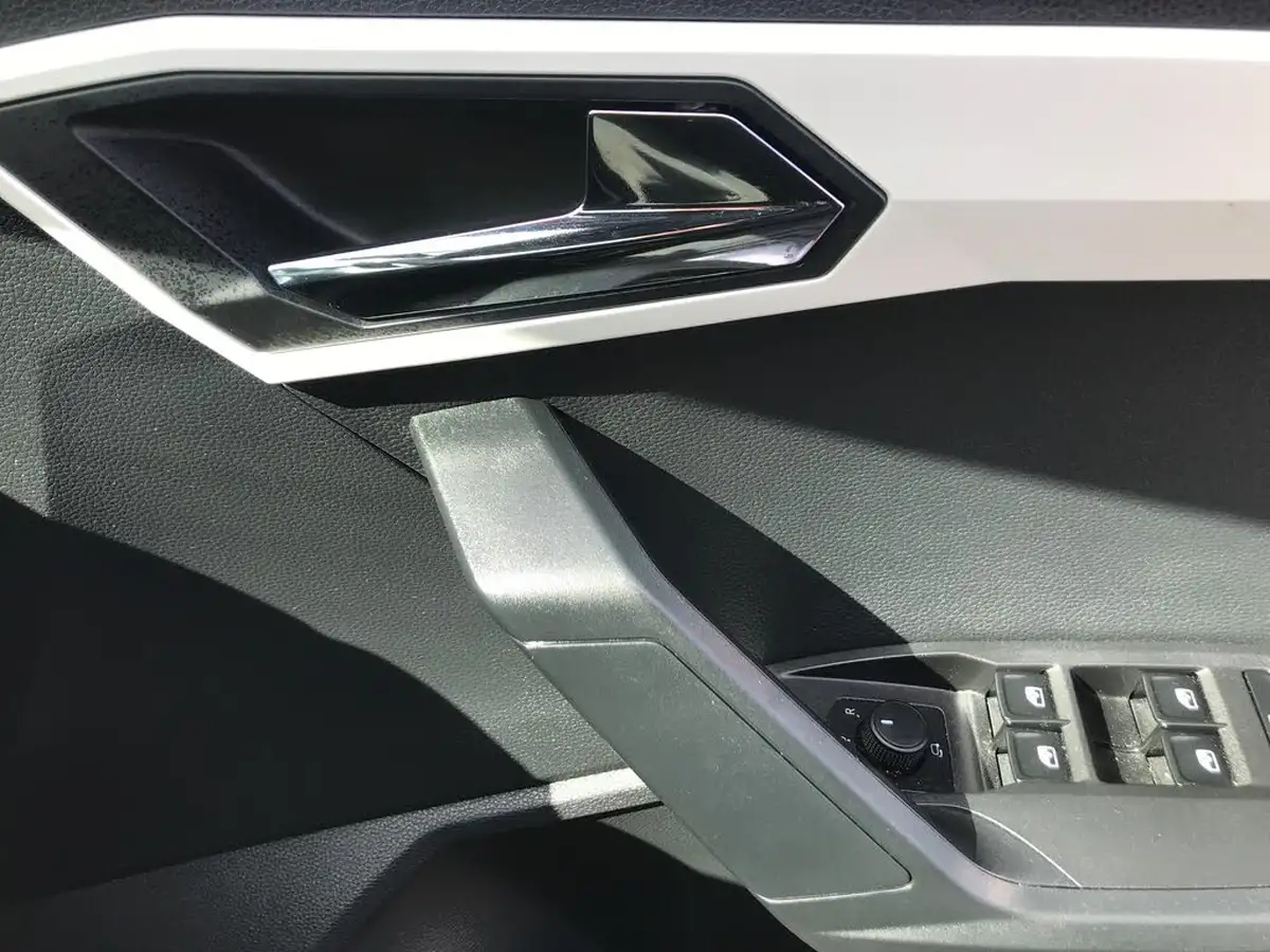 2020-seat-arona-10-tsi-xcellence-lux-115ps-dsg-big-29