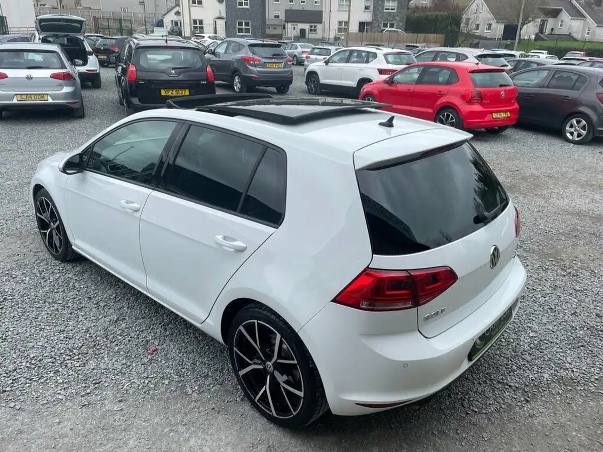 2017-volkswagen-golf-20tdi-gt-edition-5d-big-7