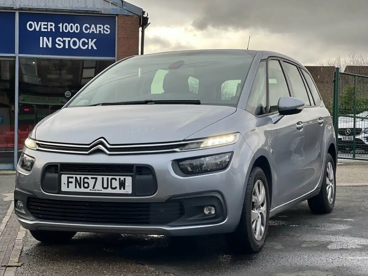 2017-citroen-grand-c4-picasso-16bluehdi-touch-edition-120ps-big-1