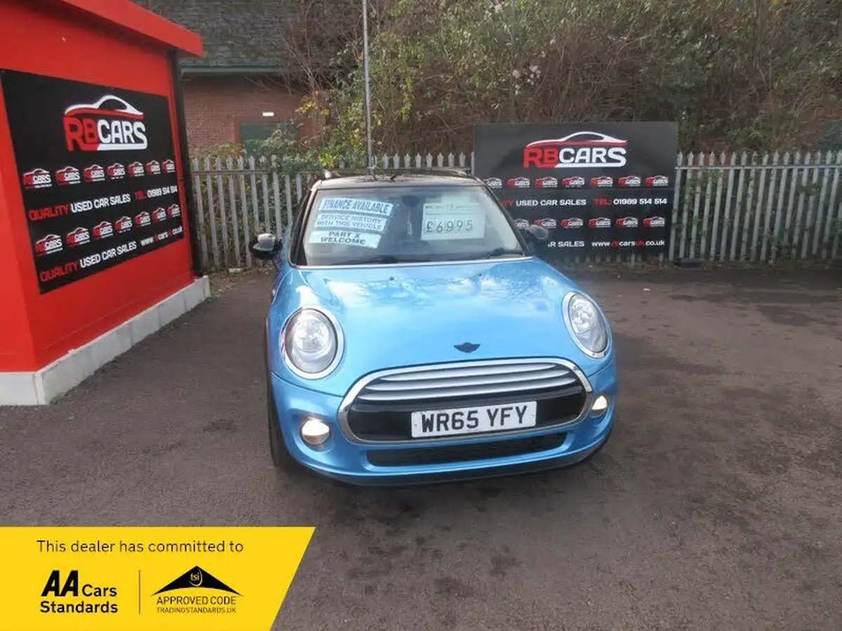 2015-mini-cooper-15-cooper-5d-big-0