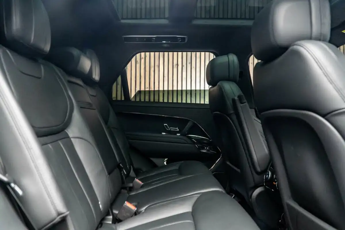2023-land-rover-range-rover-sport-30-d350-autobiography-big-39