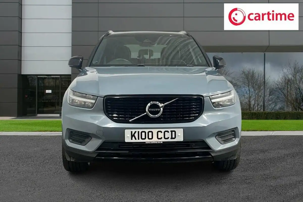 2022-volvo-xc40-15-t3-r-design-auto-big-4