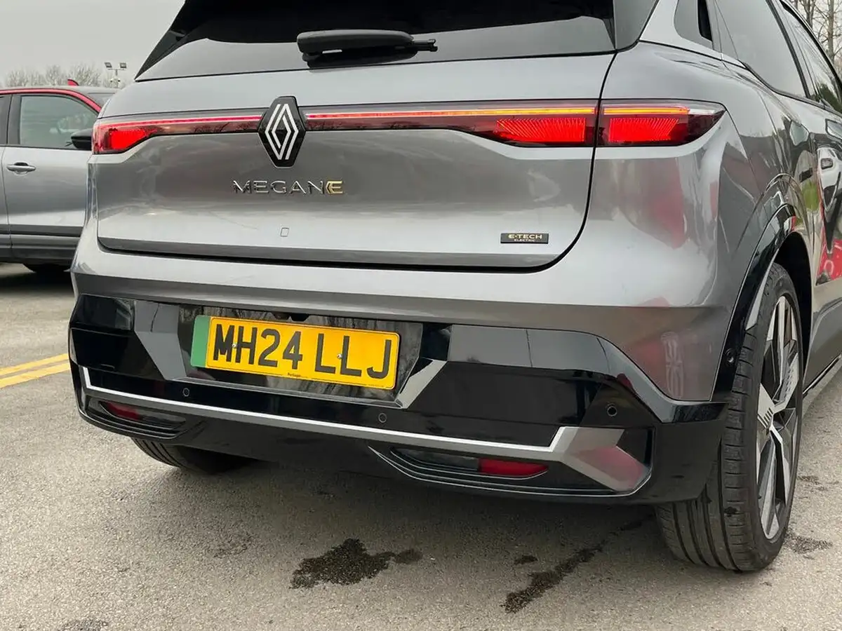 2024-renault-megane-e-tech-e-techno-e-tech-comfort-range-big-18