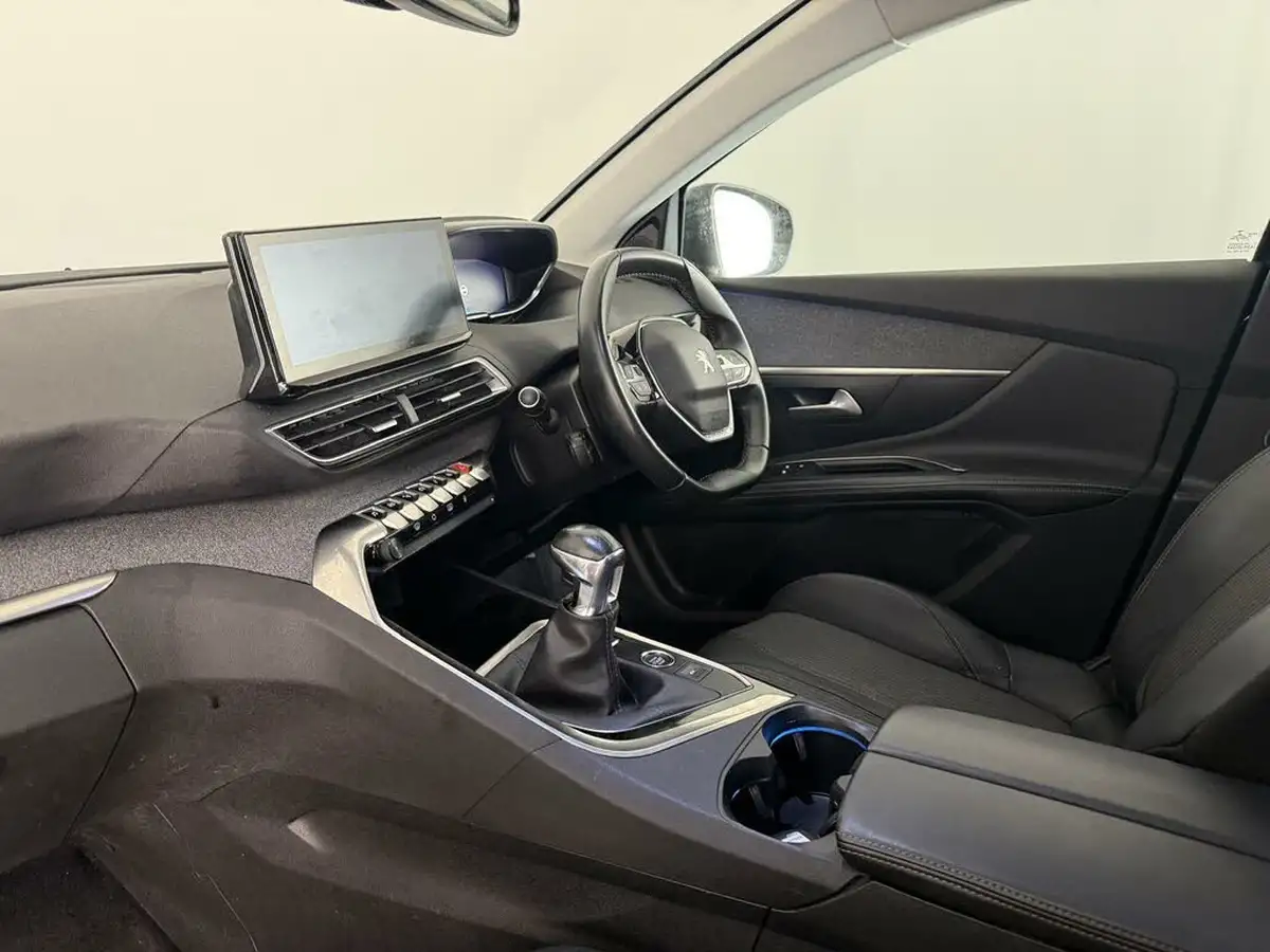 2021-peugeot-5008-suv-15-bluehdi-allure-premium-big-8