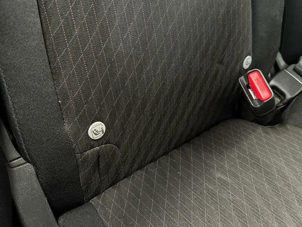 2018-honda-jazz-15-i-vtec-sport-big-11