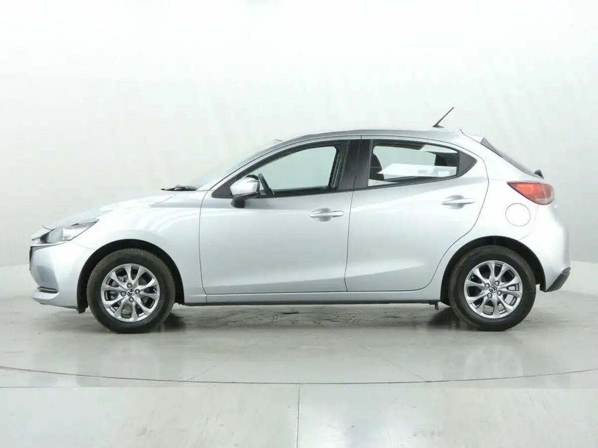 2023-mazda-mazda2-15-skyactiv-g-se-l-big-5