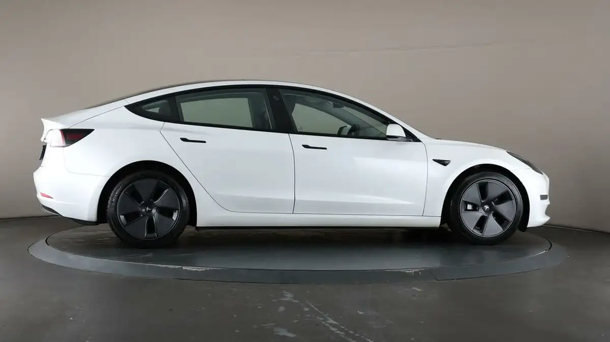 2021-tesla-model-3-e-long-range-4x4-big-60