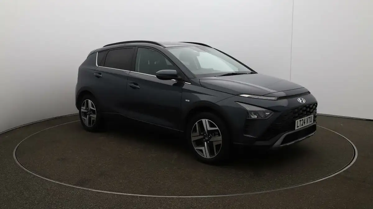 2024-hyundai-bayon-10-t-gdi-premium-120ps-48-volt-mhev-dct-big-1
