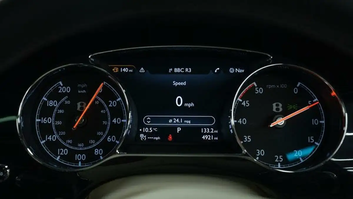 2020-bentley-mulsanne-675-speed-big-35