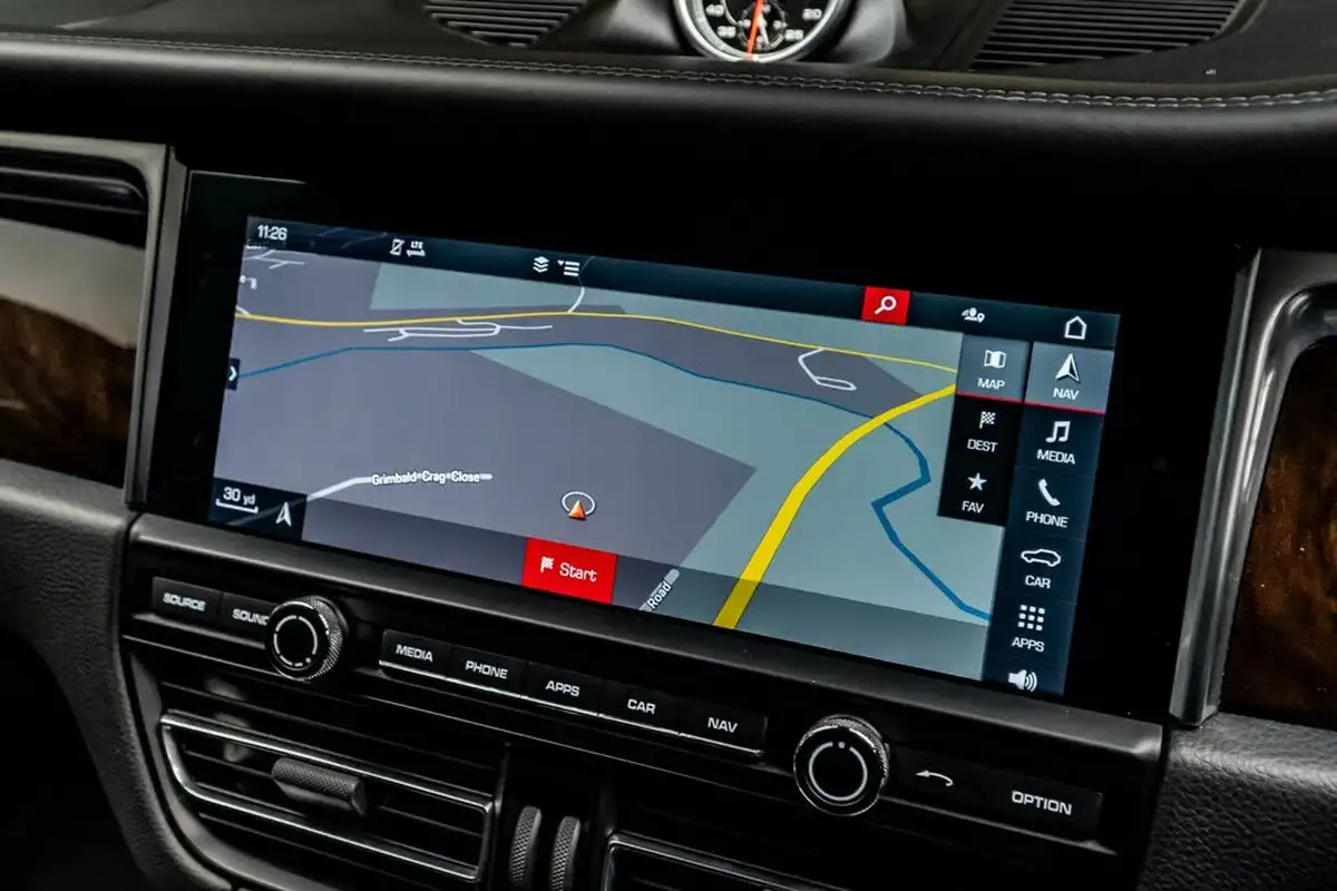 2019-porsche-macan-30-v6-s-big-22