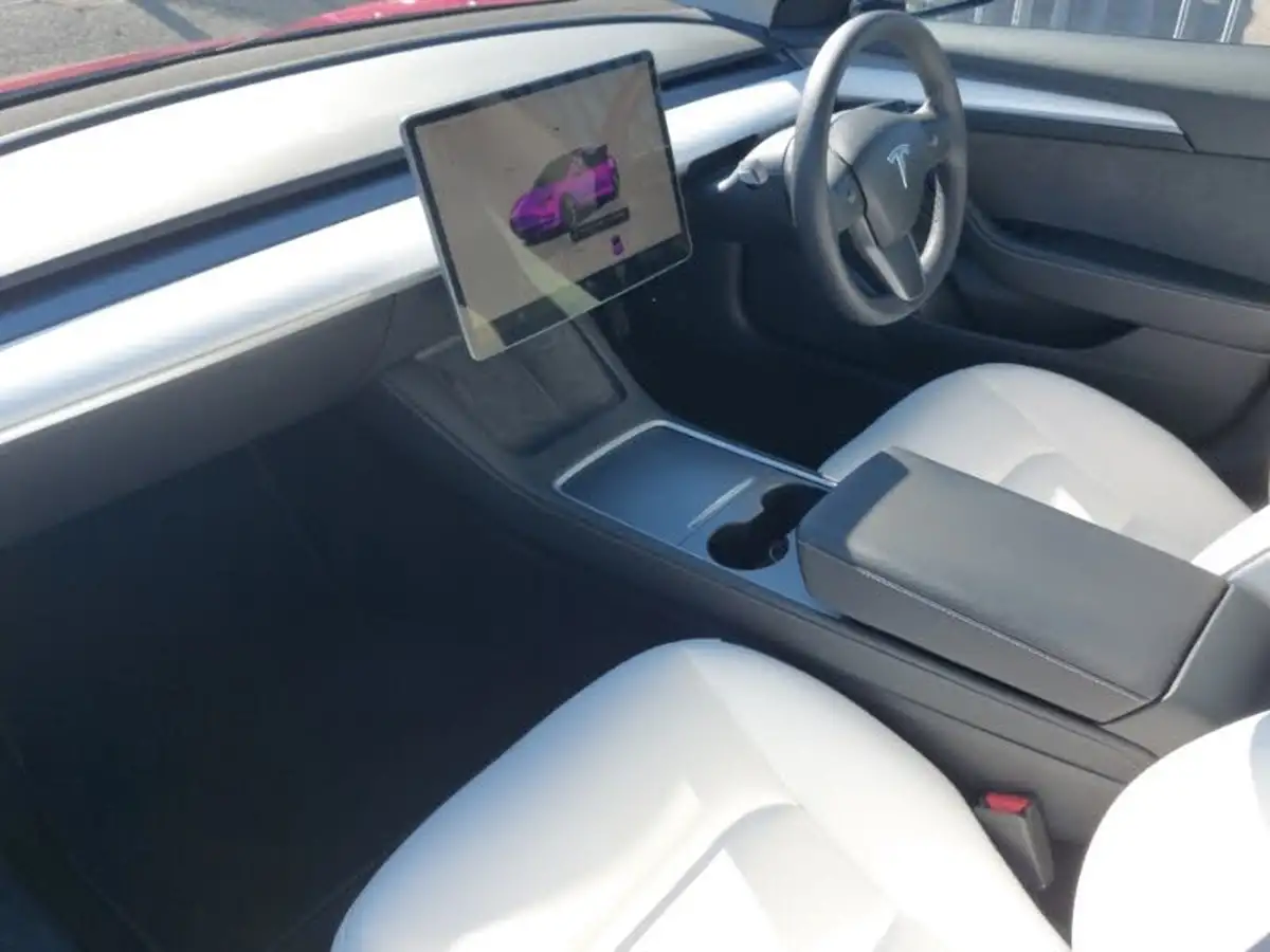 2022-tesla-model-3-e-long-range-big-4