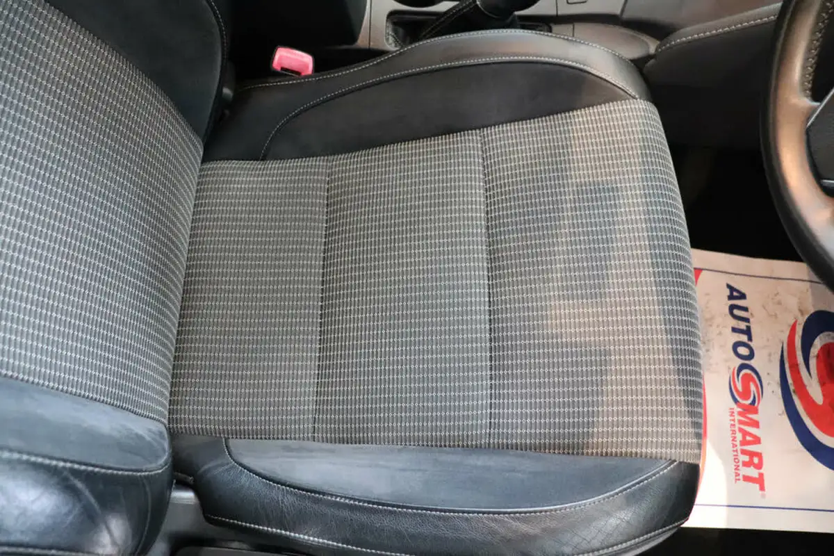 2015-toyota-auris-18-vvt-i-hsd-excel-estate-cvt-big-21