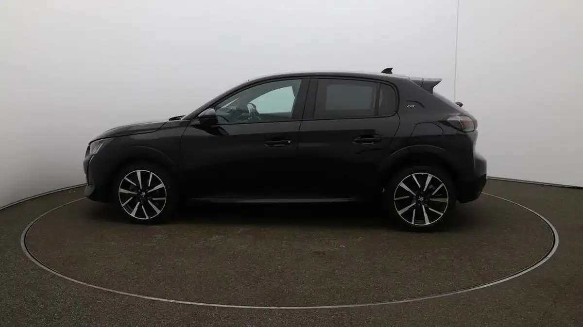 2023-peugeot-208-12-puretech-gt-100ps-eat8-big-62