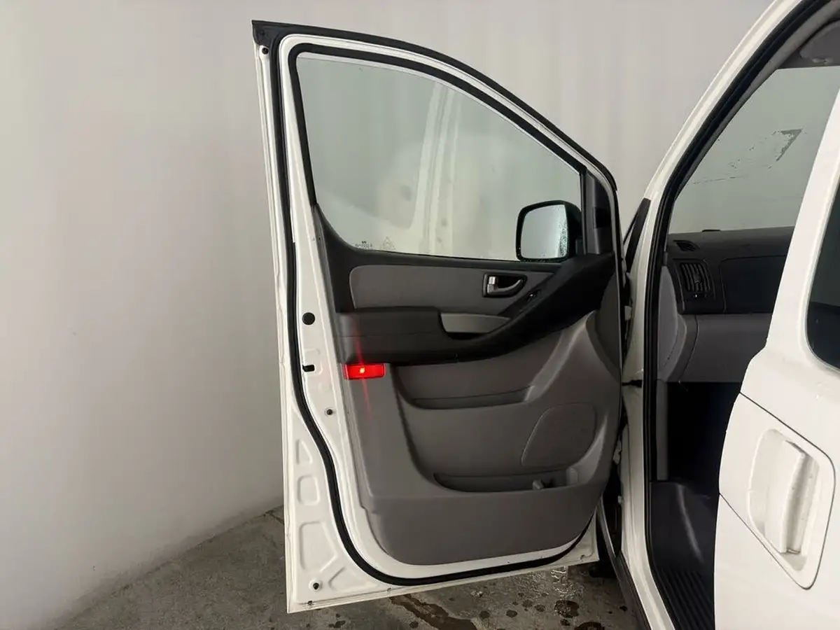 2019-hyundai-i800-25crdi-se-136ps-big-35