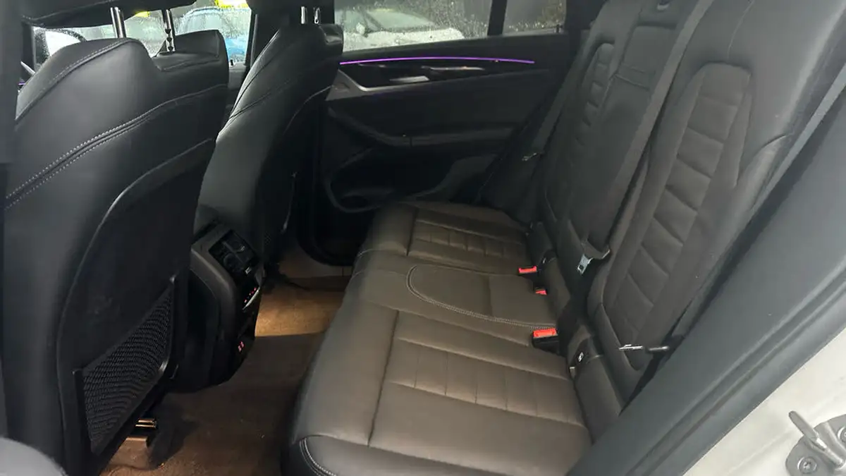 2021-bmw-ix3-e-premier-edition-big-13