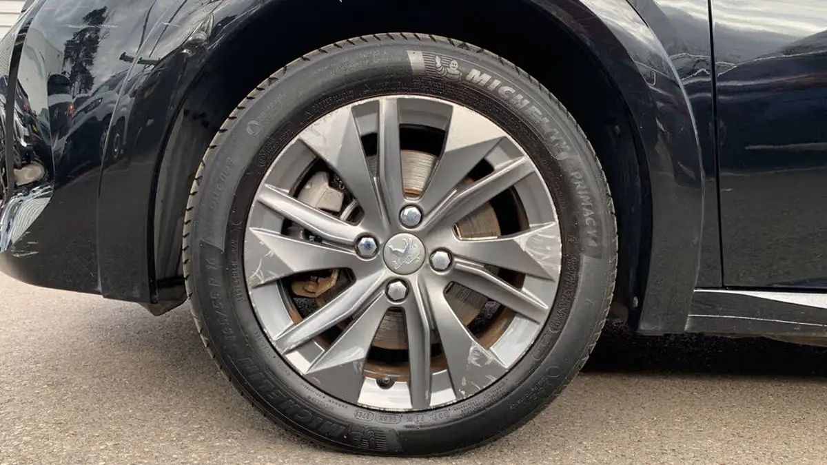 2021-peugeot-208-e-allure-premium-50kwh-big-13