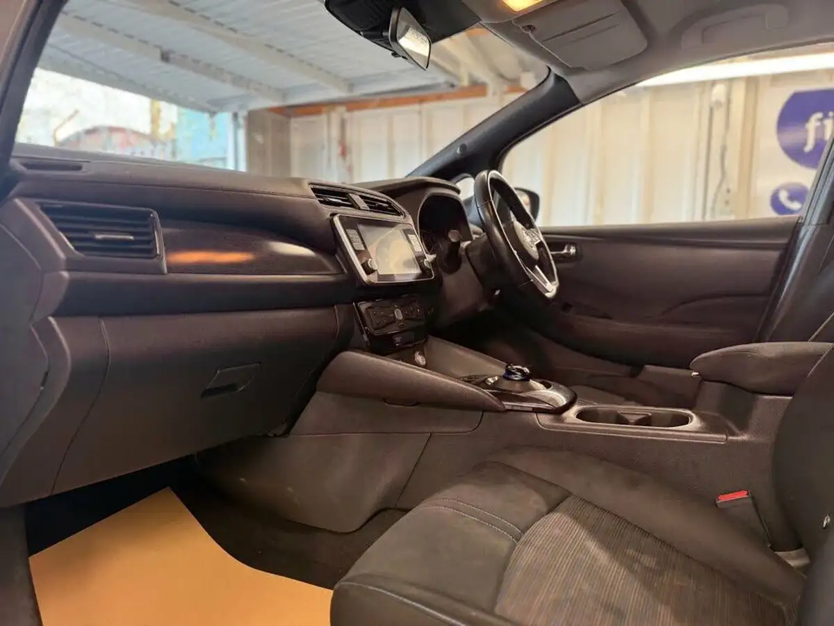 2019-nissan-leaf-e-acenta-big-42