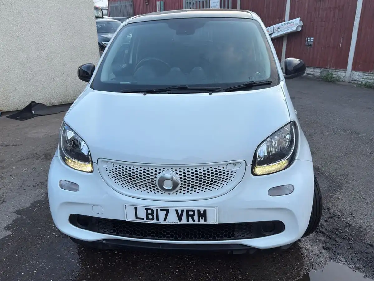 2017-smart-forfour-09-prime-90bhp-premiumss-twinamic-big-1